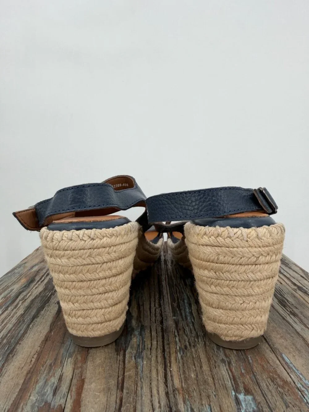 SoftWalk Hartley Navy Leather Espadrille Wedge Sandals Women's Size 9 Narrow